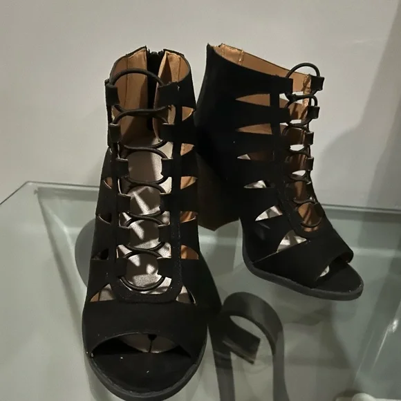 Booties - Picture 3 of 3